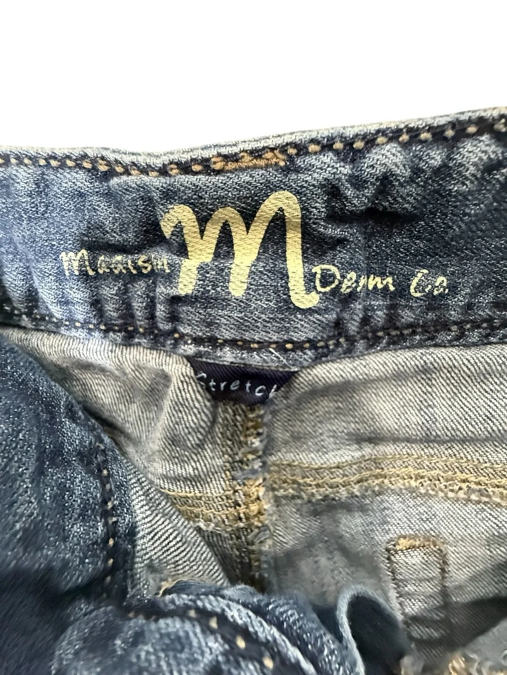 Blue Madison Modern Co. Mid-Rise Distressed Capri Denim Jeans Size 7/8 - Picture 6 of 8